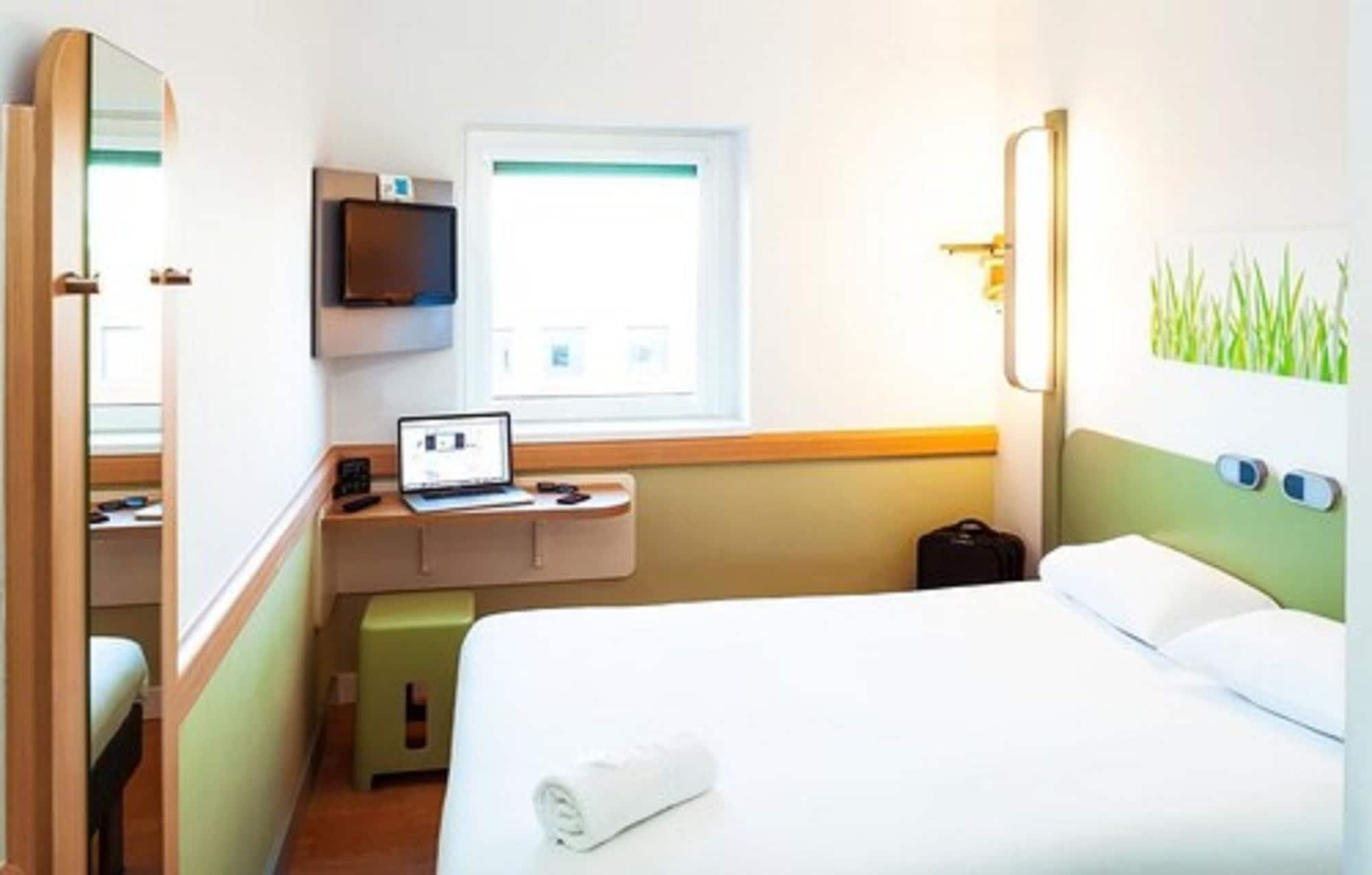 Ibis Budget Manchester Salford Quays Dış mekan fotoğraf