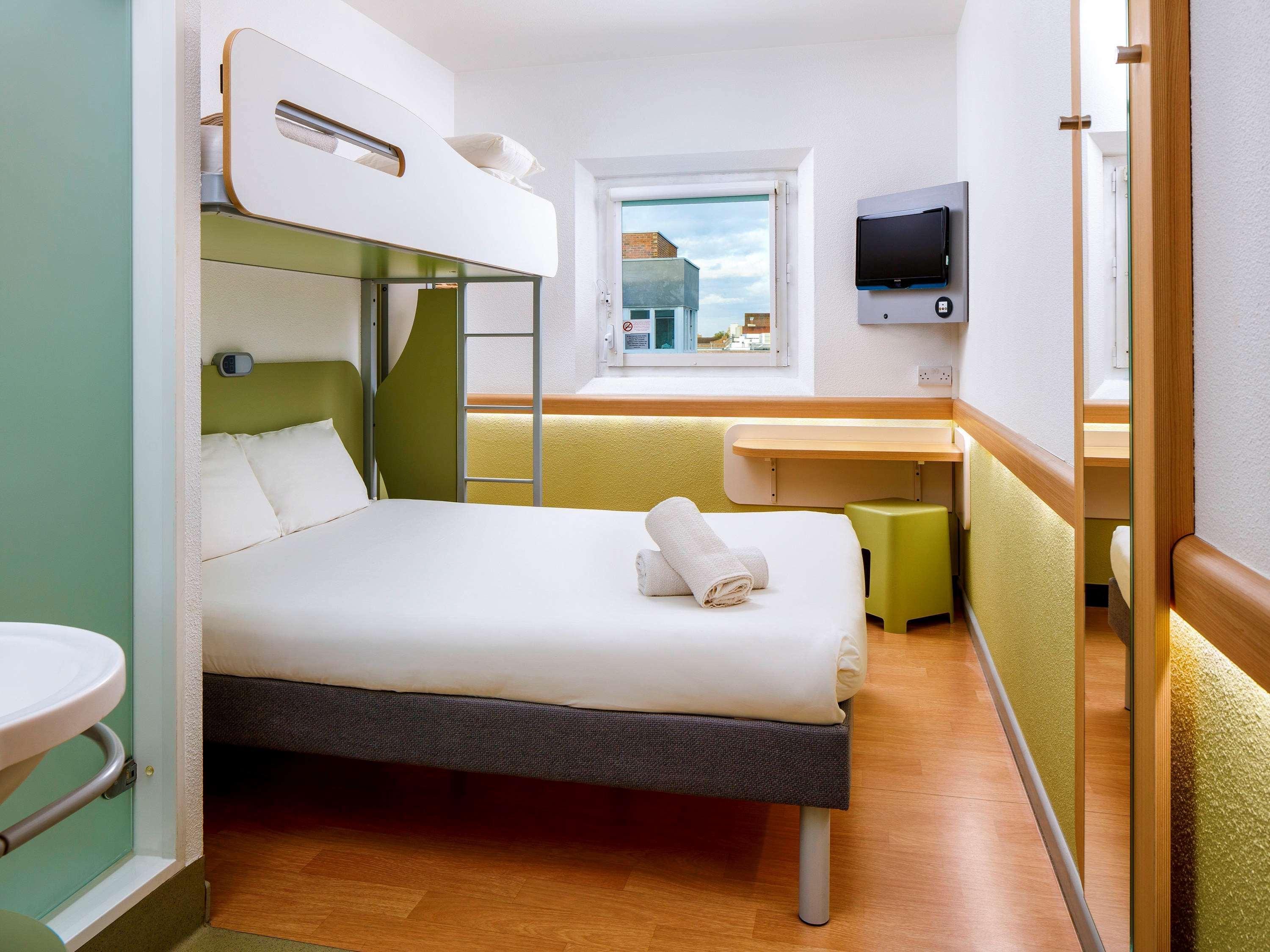 Ibis Budget Manchester Salford Quays Dış mekan fotoğraf