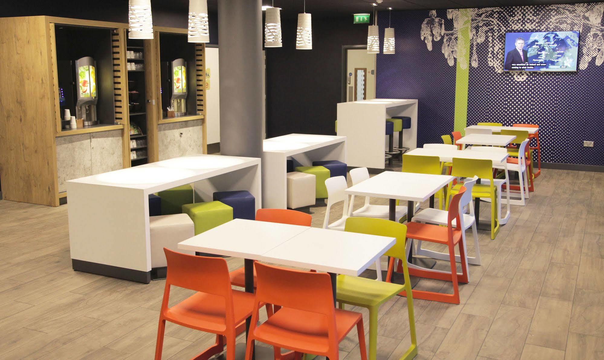 Ibis Budget Manchester Salford Quays Dış mekan fotoğraf